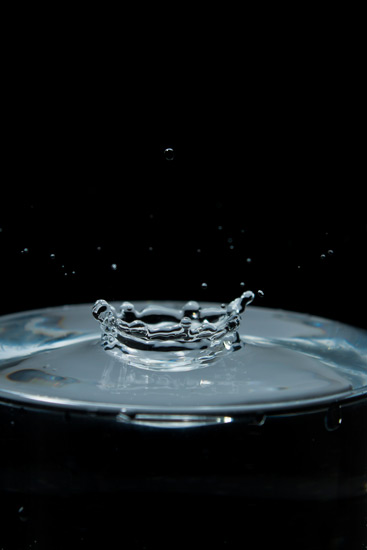 couronne née de la chute d'une goutte d'eau